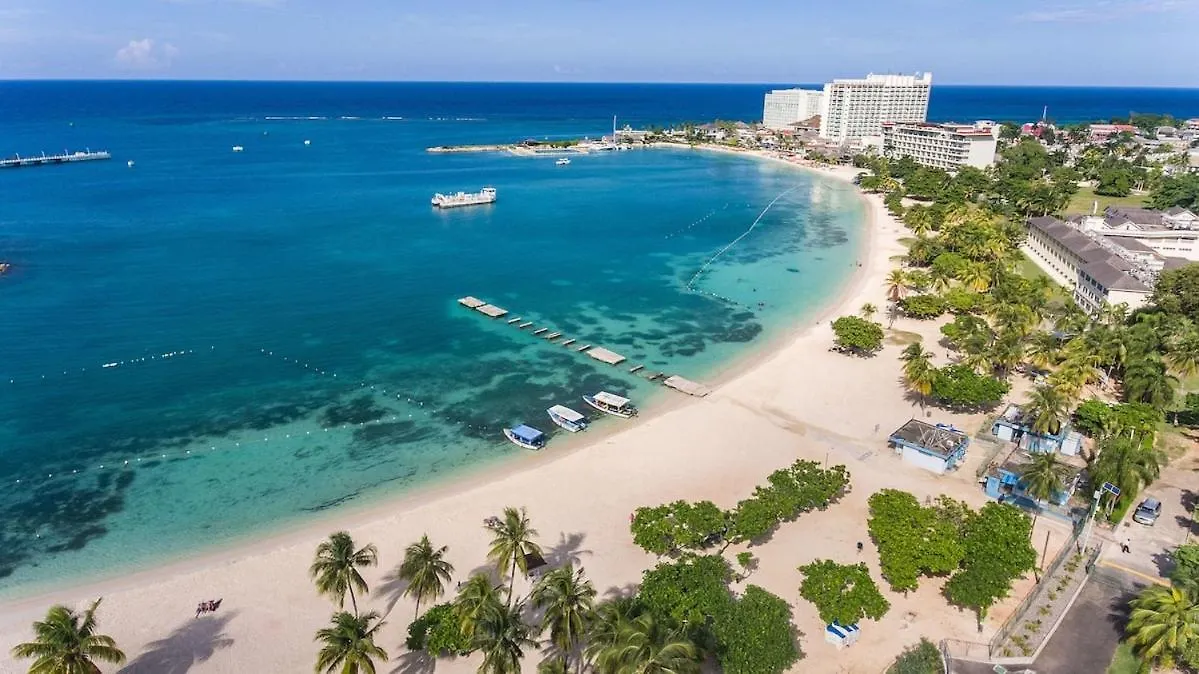 Fisherman'S Point Beach-Front Condomania Ocho Rios