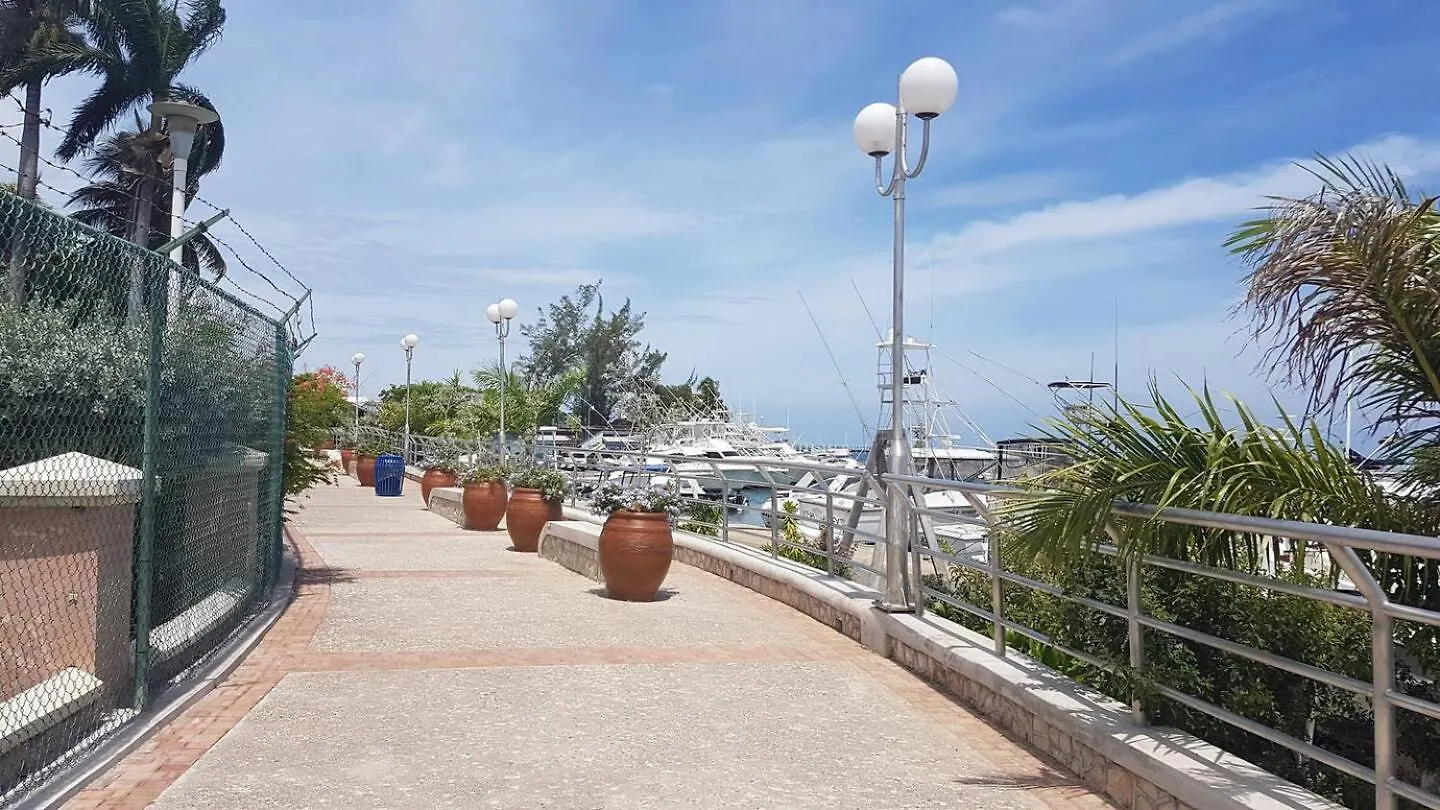 Aparthotel Fisherman'S Point Beach-Front Condomania Ocho Rios